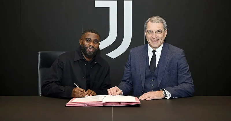 “Yuventus” transferi açıqladı