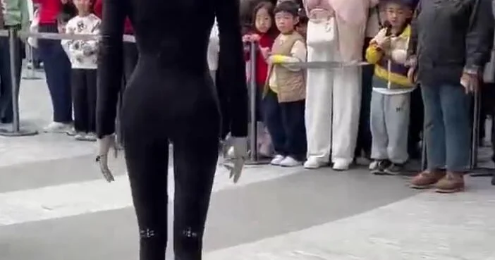 Китайская компания показала нового человекоподобного робота ВИДЕО