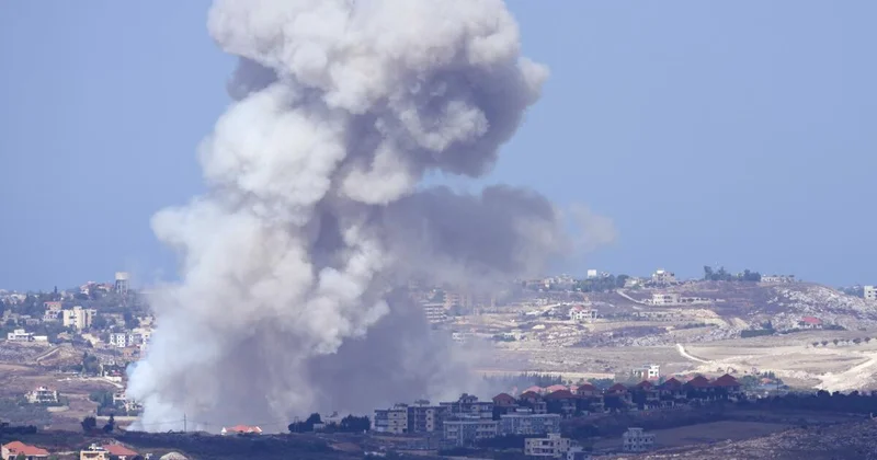 İsrail Livanda Hizbullah mövqelərini bombalayıb