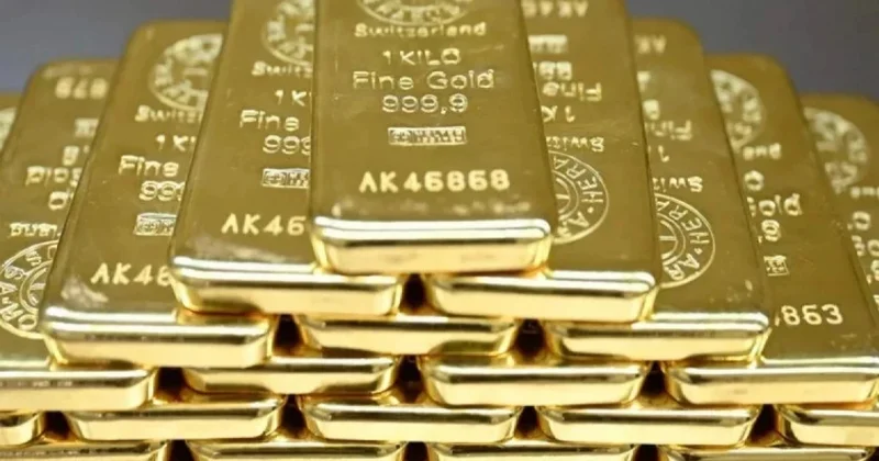 Цена золота резко снизилась