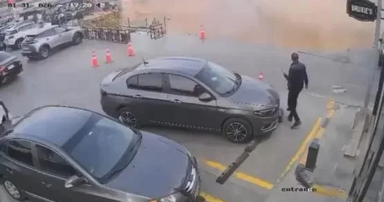 Misirdə qrunt çökdü 2 mağaza dağıldı