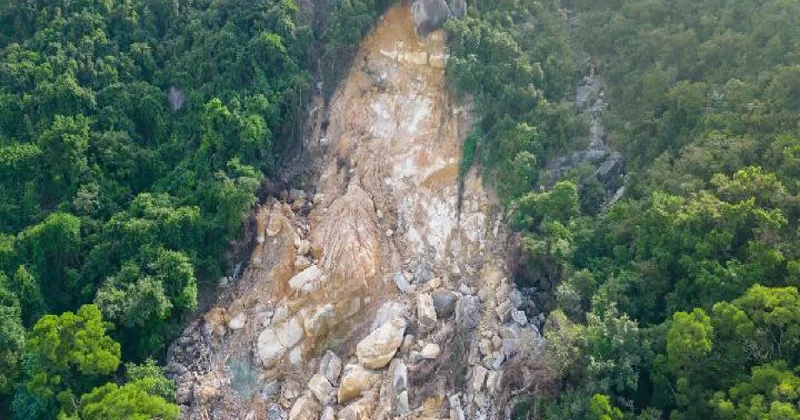 İndoneziyada torpaq sürüşməsində ölənlərin sayı 74 ə çatıb