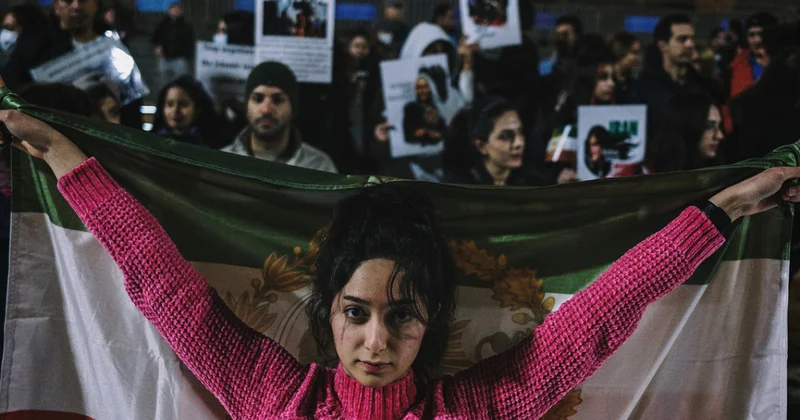 Зумеры бросили вызов аятоллам