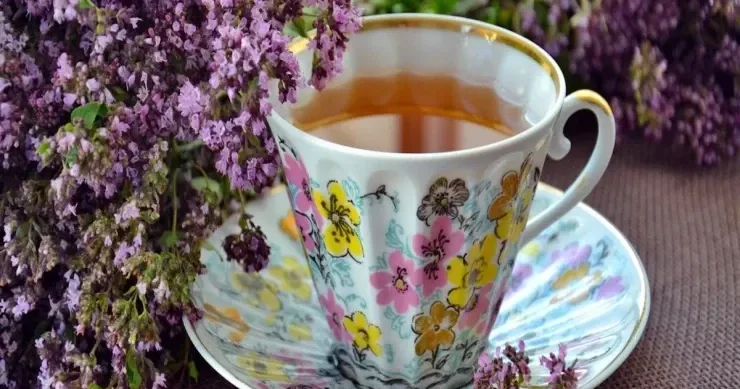 Çayın üzərindəki nazik təbəqə haqqında şok həqiqət: Görün nə içirik