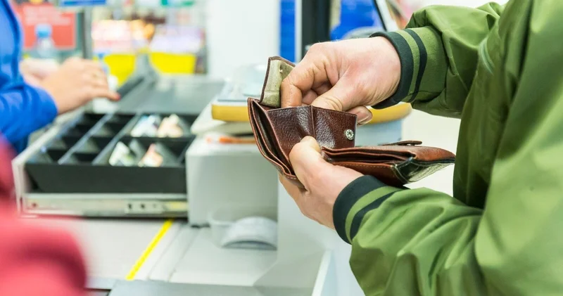 Тень на фоне цифрового бума