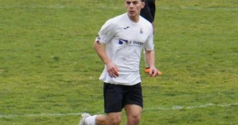 Karvan Yevlaxdan ayrılan futbolçu Mingəçevirə keçdi