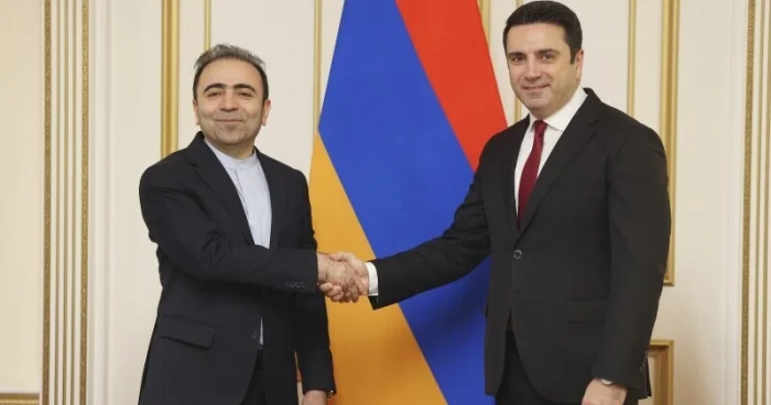 Simonyan İranın yeni səfiri ilə görüşüb