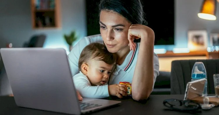 Hamiləliyə və uşağa qulluğa görə yeni qaydalar KONKRET