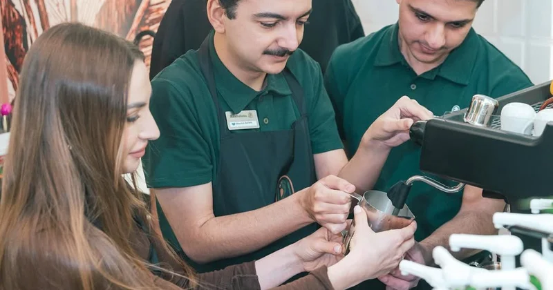 Prezidentin gəlini onlarla kofe hazırladı Fotolar