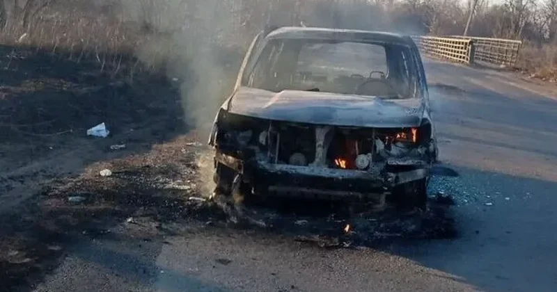 В Белгородской области украинский БПЛА атаковал гражданский автомобиль: есть погибший ВИДЕО