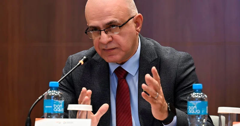 Xaricdə tanınmayan həkimləri Azərbaycanda reklam edirlər