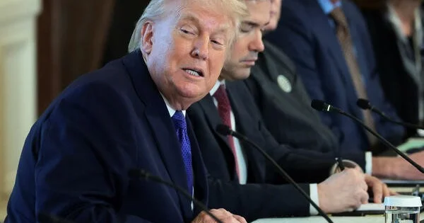 СМИ: Трамп пошутил о вхождении Венесуэлы, Канады и Гренландии в состав США