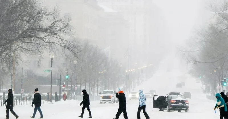 В США в результате последствий снегопада число погибших достигло 100 человек