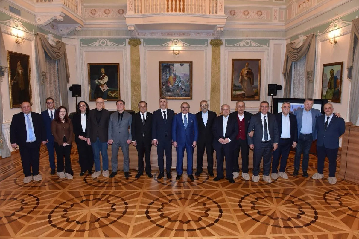 “Azərbaycan Macarıstan ədəbi əlaqələri Rasim Müzəffərlinin yaradıcılığında” kitabının təqdimatı olub FOTOLAR