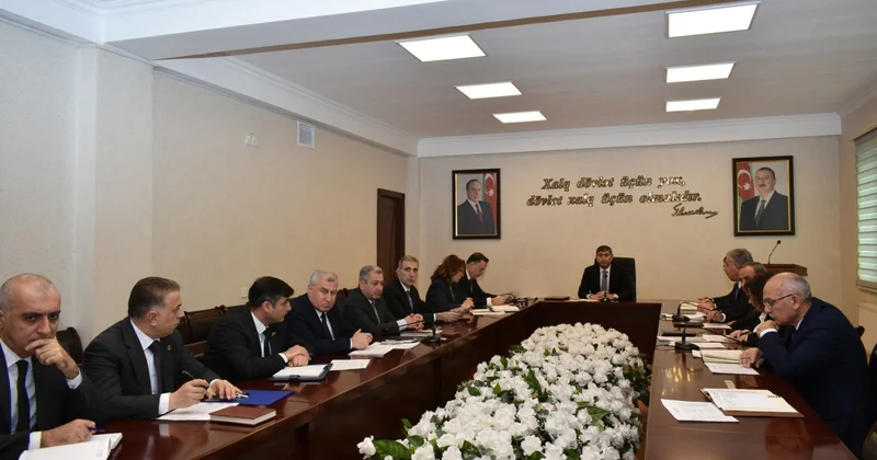 İcra başçısı Yasamal sakinlərinin müraciətlərini dinlədi FOTOLAR