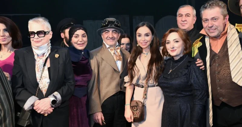 Leyla Əliyeva tamaşa nümayişində FOTOLAR