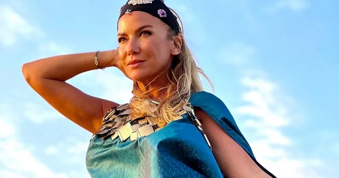 Məşhur modelyer Dubayda qaldı Ölkəsinə qayıda bilmir