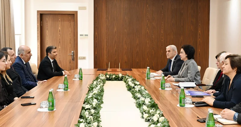 AzMİU və Neft Kimya Prosesləri İnstitutunun alimləri yeni nəsil inşaat materialları hazırlayacaqlar
