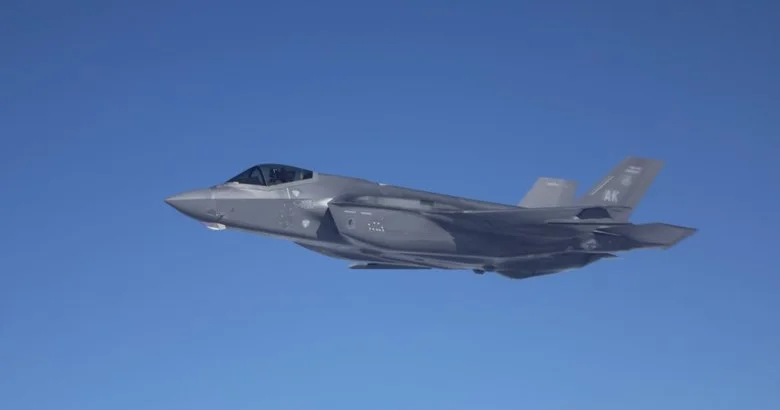 ABŞ Hərbi Hava Qüvvələrinə məxsus qırıcı təyyarənin pilotu Küveytdə saxlanılıb