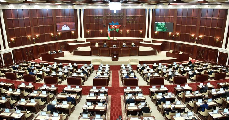 Deputatların maaşı artırılır ÖZƏL