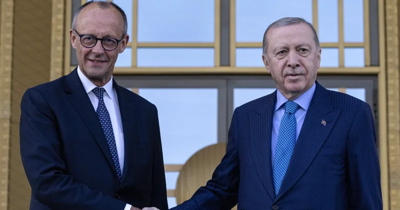 Türkiyə Prezidenti Almaniya kansleri ilə İran məsələsini müzakirə edib