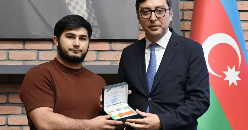 Fərid Qayıbov son iki ay ərzində beynəlxalq yarışlarda yüksək nəticələr əldə etmiş idmançılarla görüşüb FOTO