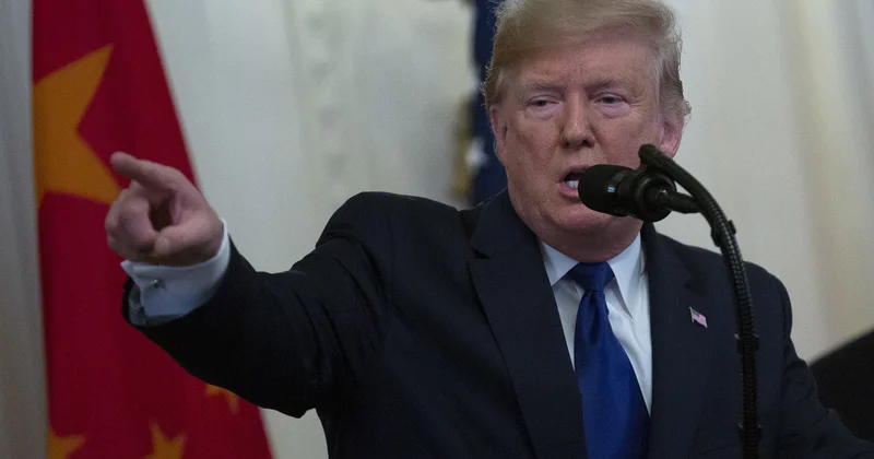 Трамп пригрозил неминуемой гибелью военным Ирана, если те не сложат оружие