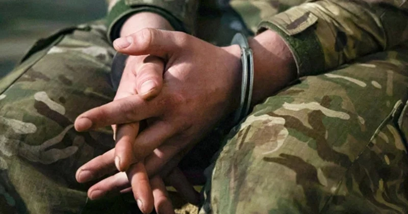 Məzuniyyətə gedən komandir cinayət törətdi