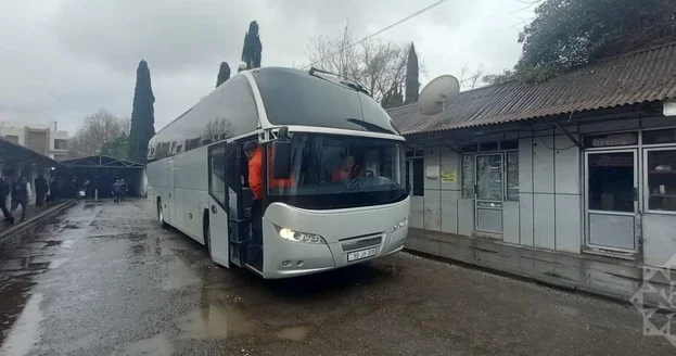 Из Ирана через Азербайджан организованы специальные автобусные рейсы для эвакуации людей