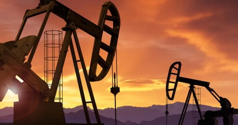 Нефть Brent поднялась до $77,52, WTI до $71,1