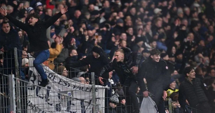 Tottenhem 3 azarkeşini ömürlük diskvalifikasiya etdi nasist salamına görə