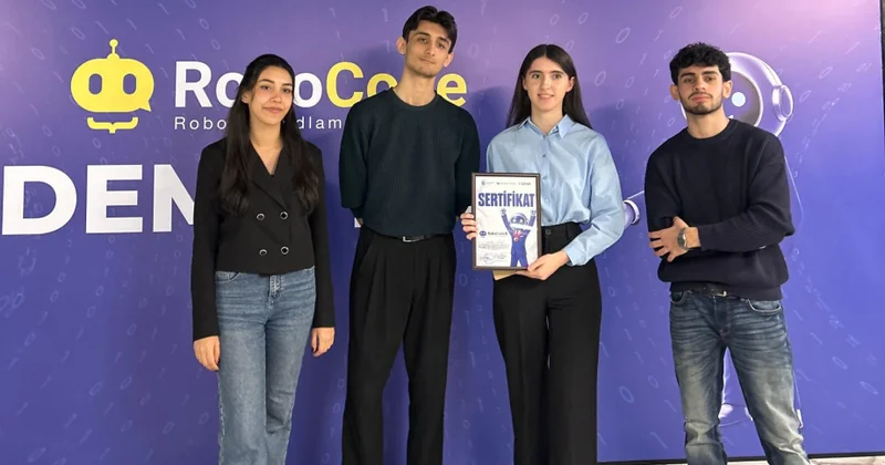 BMU tələbələri “RoboCode III” yarışında qalib olublar