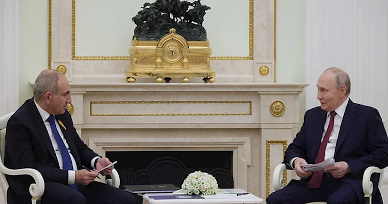 “Ermənistanda siyasi məhbus yoxdur” Paşinyanla Putin arasında gərgin dialoq