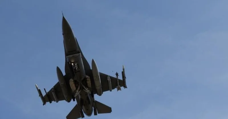 SEPAH Fars körfəzində müasir qırıcı vurduğunu bildirib