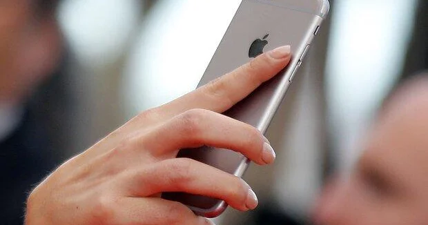 Старые iPhone срочно призвали обновить