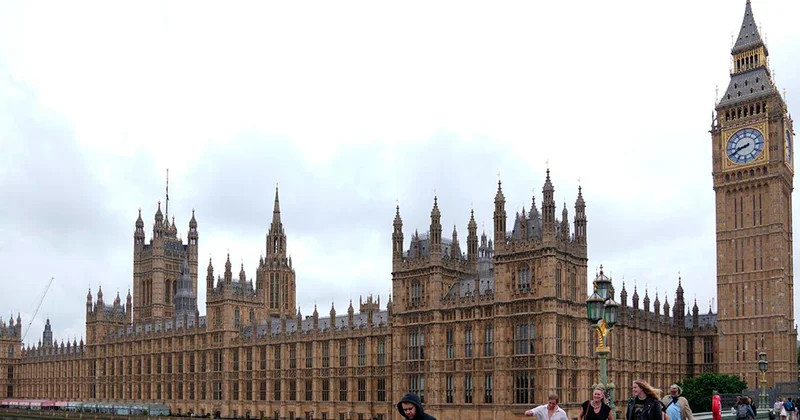 Ötən il Britaniyada istilər səbəbindən 1500 dən çox adam ölüb