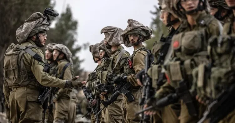 İsrail SEPAH quru qüvvələrinin bazasına zərbə ENDİRDİ