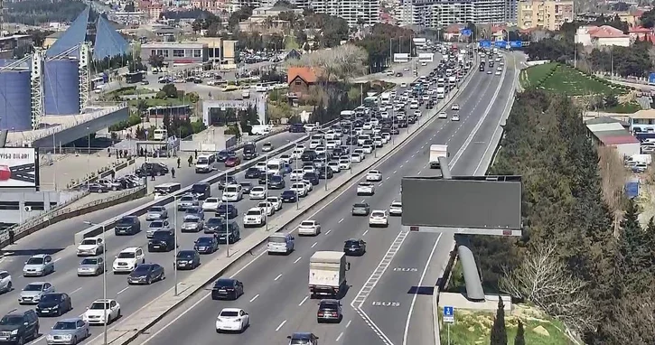 Ремонт на мосту в Баку: заторы в направлении метро Кёроглу и 20 Января