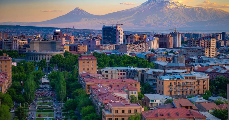 Москва: Армяне грезят о лучшей жизни, их искушают