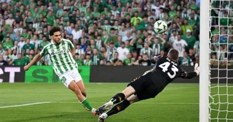 Betis evdə, Çelsi səfərdə sevindi