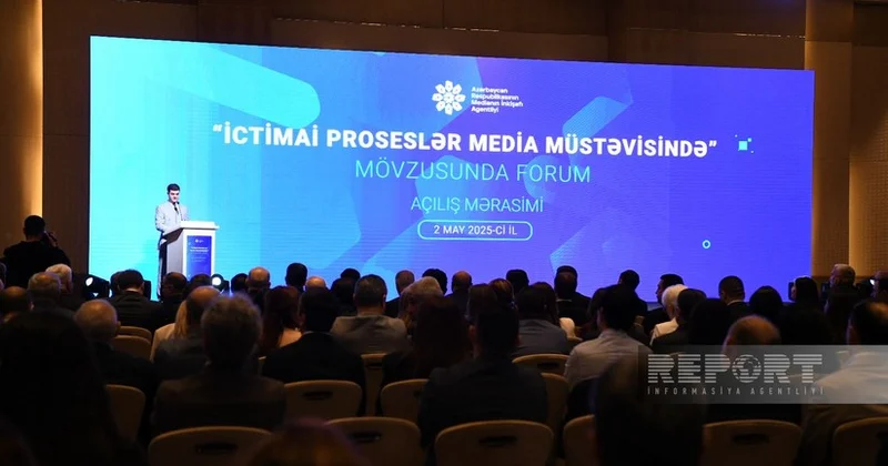 В Баку проходит 2 ой форум на тему Общественные процессы в медиапространстве