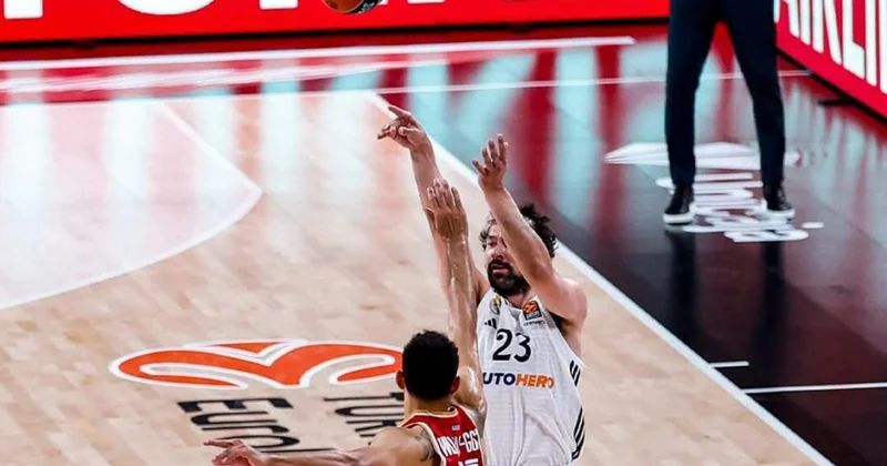 Avroliqa: “Olimpiakos” “dördlər finalı”na yüksəlib