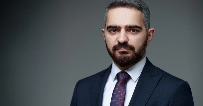Deyirlər ki, velosiped zolağı çəkmisiniz, kim sürür? AYNA rəsmisi