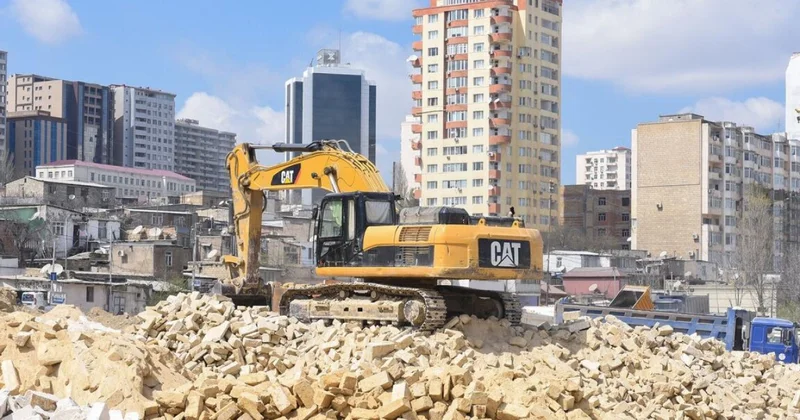 Bakıda söküntülər başladı Vətəndaşlar şikayətçidir