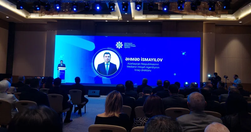 Forumumuz dövlət media dialoqunu formalaşdıran səmərəli platformadır Əhməd İsmayılov + FOTOLAR