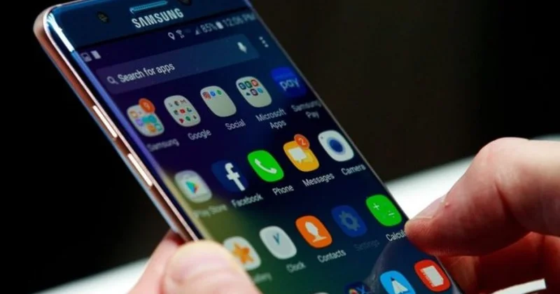Доля Samsung на рынке мобильных устройств Азербайджана снижается 5 й месяц подряд