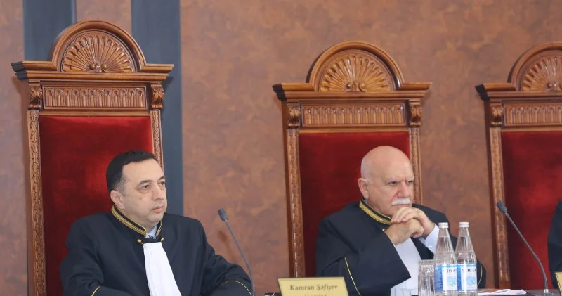 Hüquqi informasiyanın cəmiyyətə düzgün şəkildə ötürülməsi xüsusi əhəmiyyət daşıyır