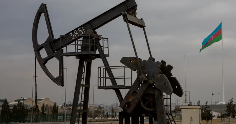 Цена нефти Azeri Light опустилась до $63,76