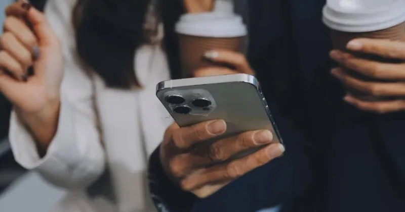 Telefonunuz izlənilə bilər Apple dan təcili xəbərdarlıq