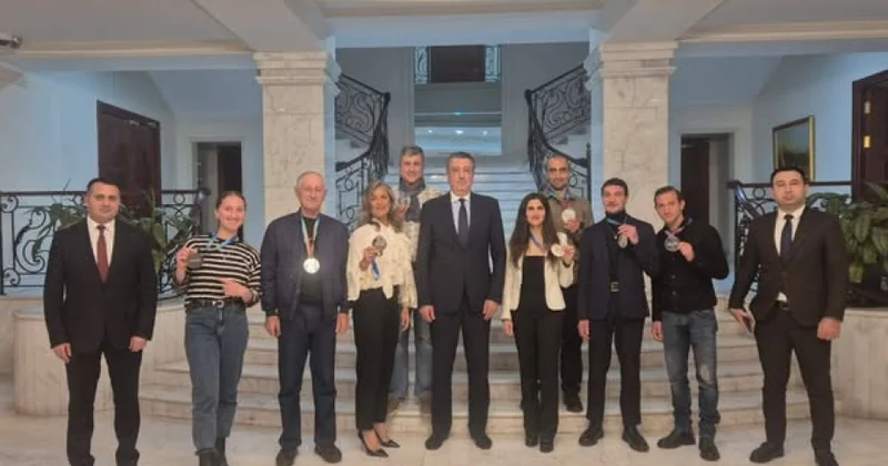 Gürcüstanlı marafonçular Azərbaycanın işğaldan azad olunmuş ərazilərində quruculuq işlərini yüksək qiymətləndiriblər